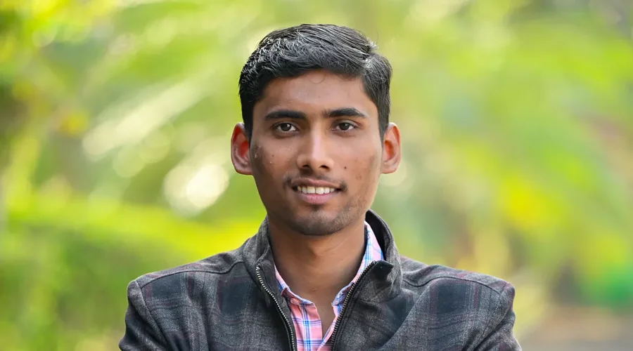 Dell Aspire Scholar, Shivam
